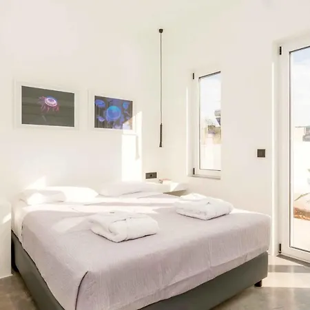 Paradiso Tessera Villa